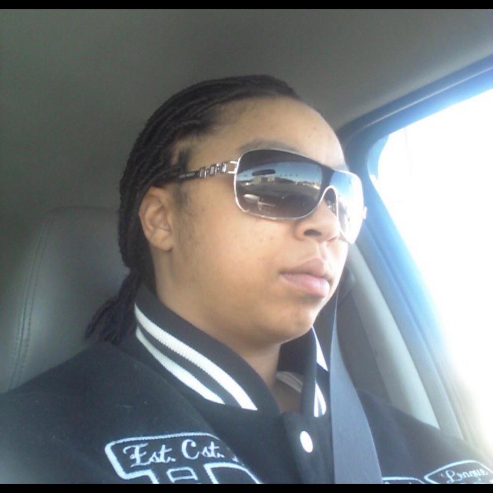 Ruby Stunna - Picture 2 of 2